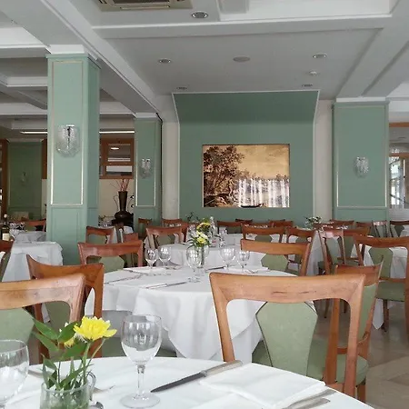 Hotel Vienna Touring