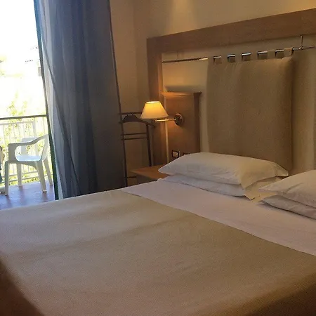Vienna Touring 4*