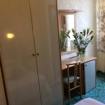 Vienna Touring Hotel