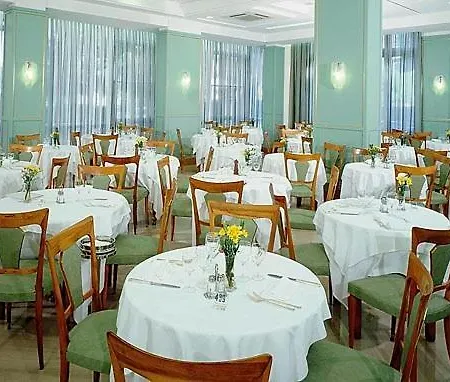 Hotel Vienna Touring