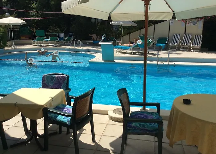 Vienna Touring Szálloda Riccione