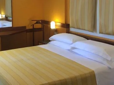 Vienna Touring 4* 리치오네