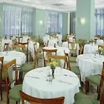 Vienna Touring Hotel 4*