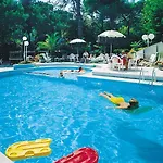 Vienna Touring 4* Riccione