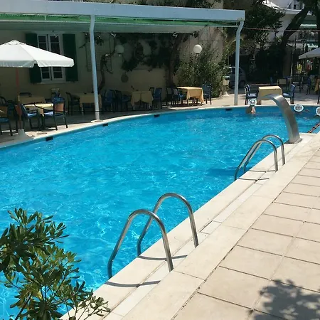 Hotell Vienna Touring 4*