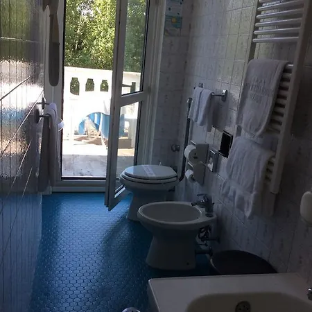 ホテル Vienna Touring 4*