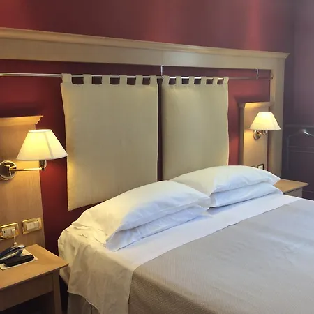 Vienna Touring Szálloda 4*