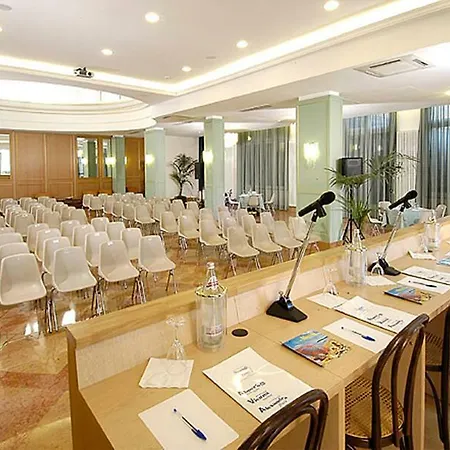 Vienna Touring Hotel 4*