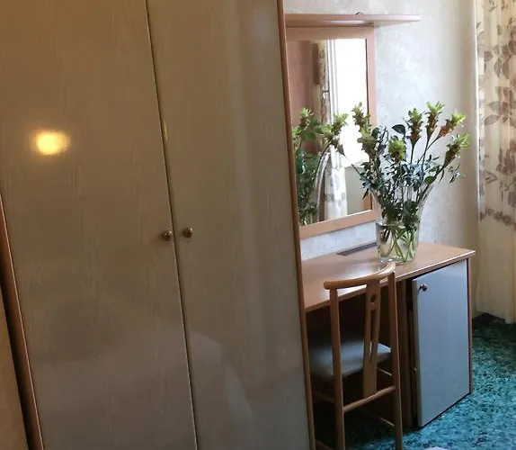 Vienna Touring Hotel